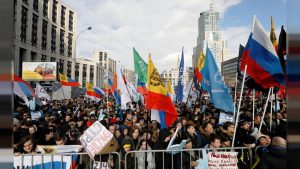 thousands-of-russians-protest-against-internet-restrictions