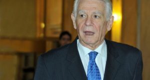 Ministrul de Externe, Teodor Meleşcanu, prezintă scuze românilor din diaspora